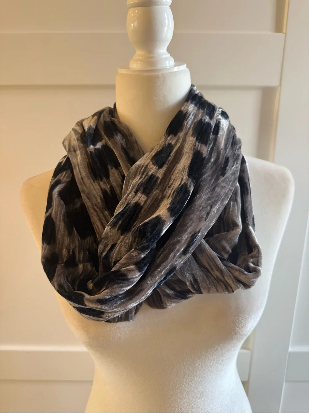 NWT J.Jill Velvet Infinity Scarf Navy Gray Animal Print Soft Cozy